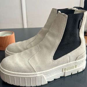Puma boots